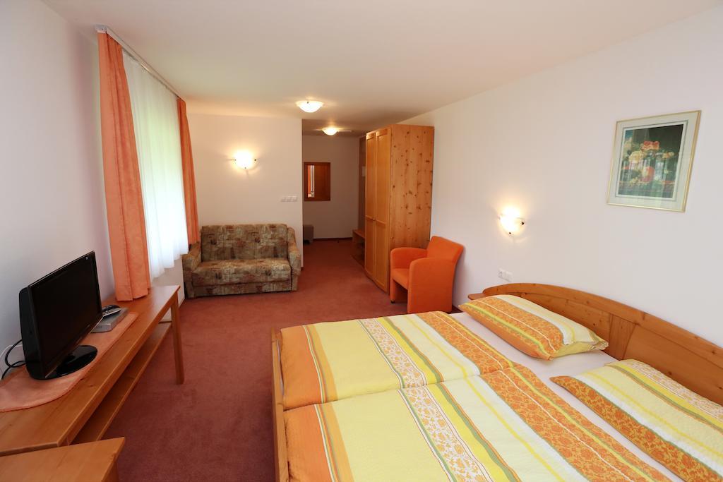 Bed & Breakfast Hisa Resje Bohinj Bilik gambar